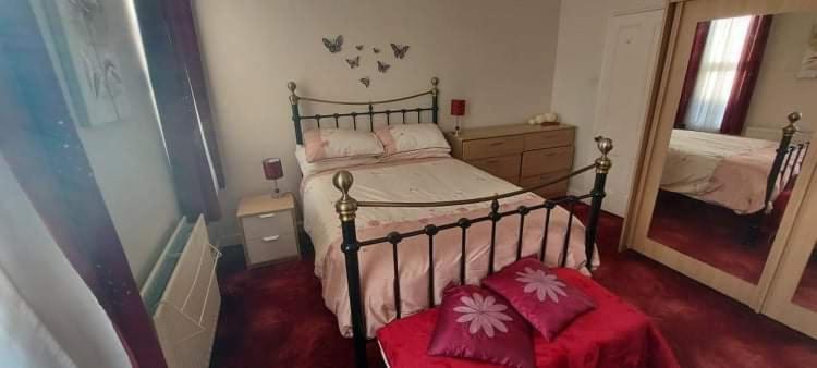 Ripon Street Lincoln Apartment Bagian luar foto